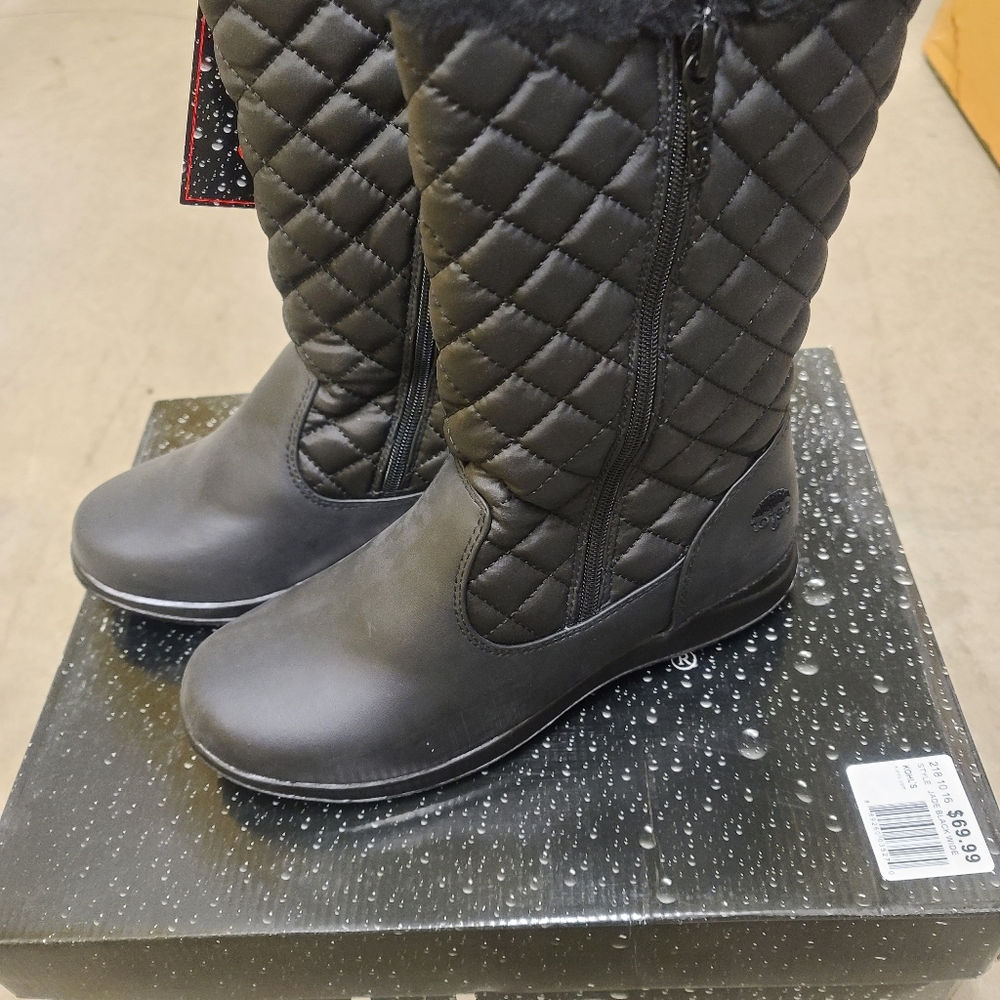 Totes Jade Black Boots 8 Wide Width